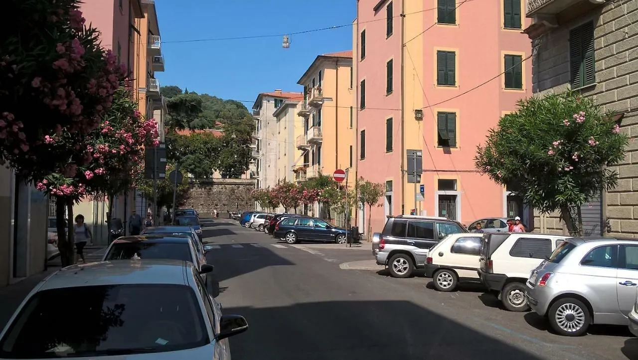 Casa Carcosa Villa La Spezia